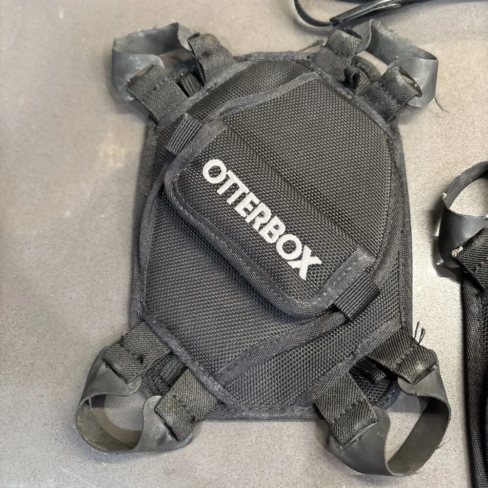 TWO. OTTERBOX Utility Series Latch II 7-8
